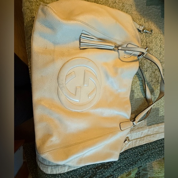 Large cream Gucci Soho large leather tote. Preloved with wear but life left! - Picture 8 of 13